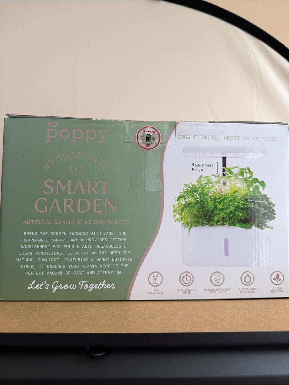 XO Poppy Smart Garden Hydroponic Indoor Planter in Mint Green